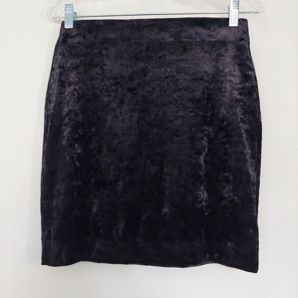 Loft Skirt Black Skirt Velour Velvet Mini Size XS Stretch Bodycon